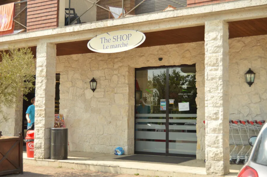 La Croix Du Vieux Pont shop