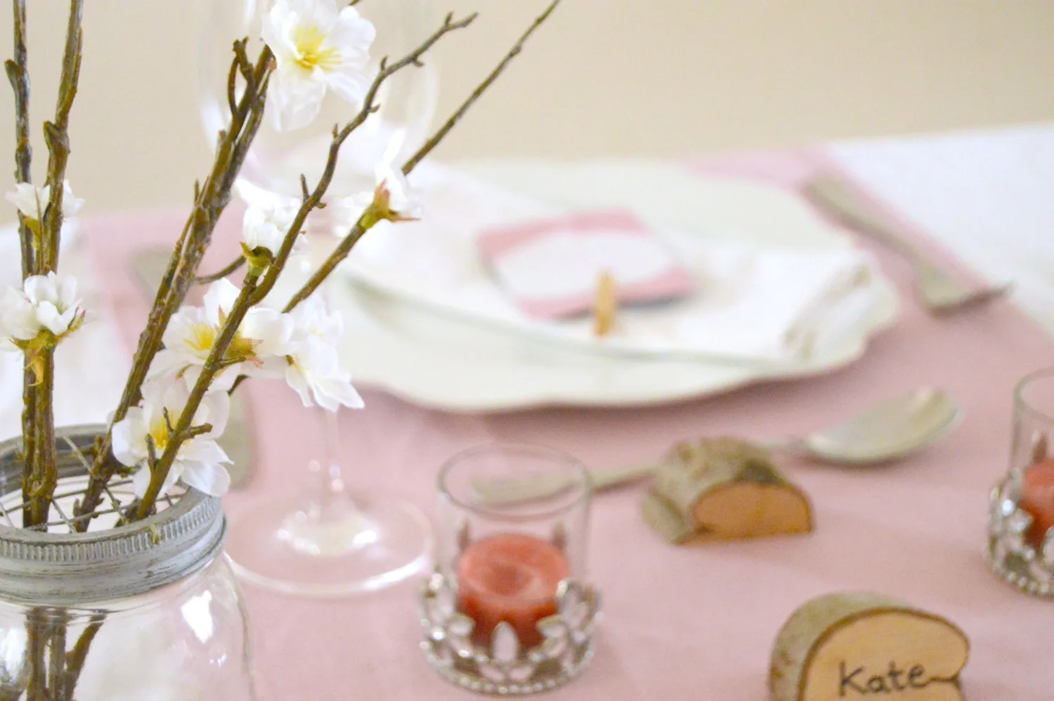valentines table flowers