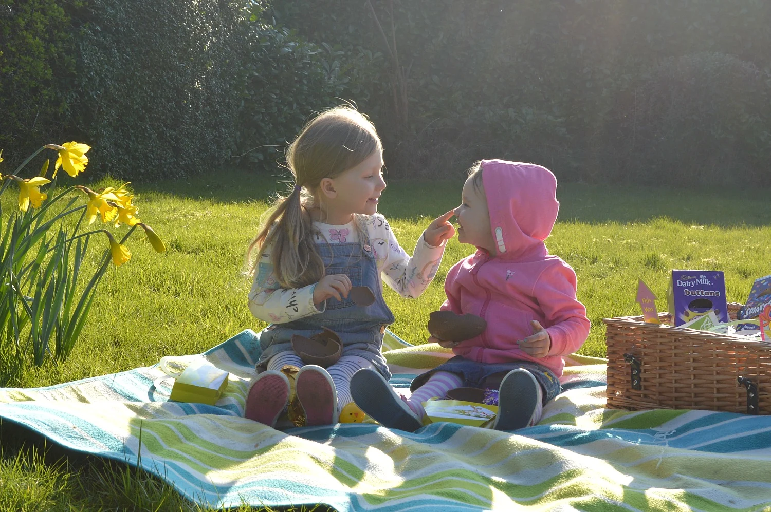 Picnic with the eggs