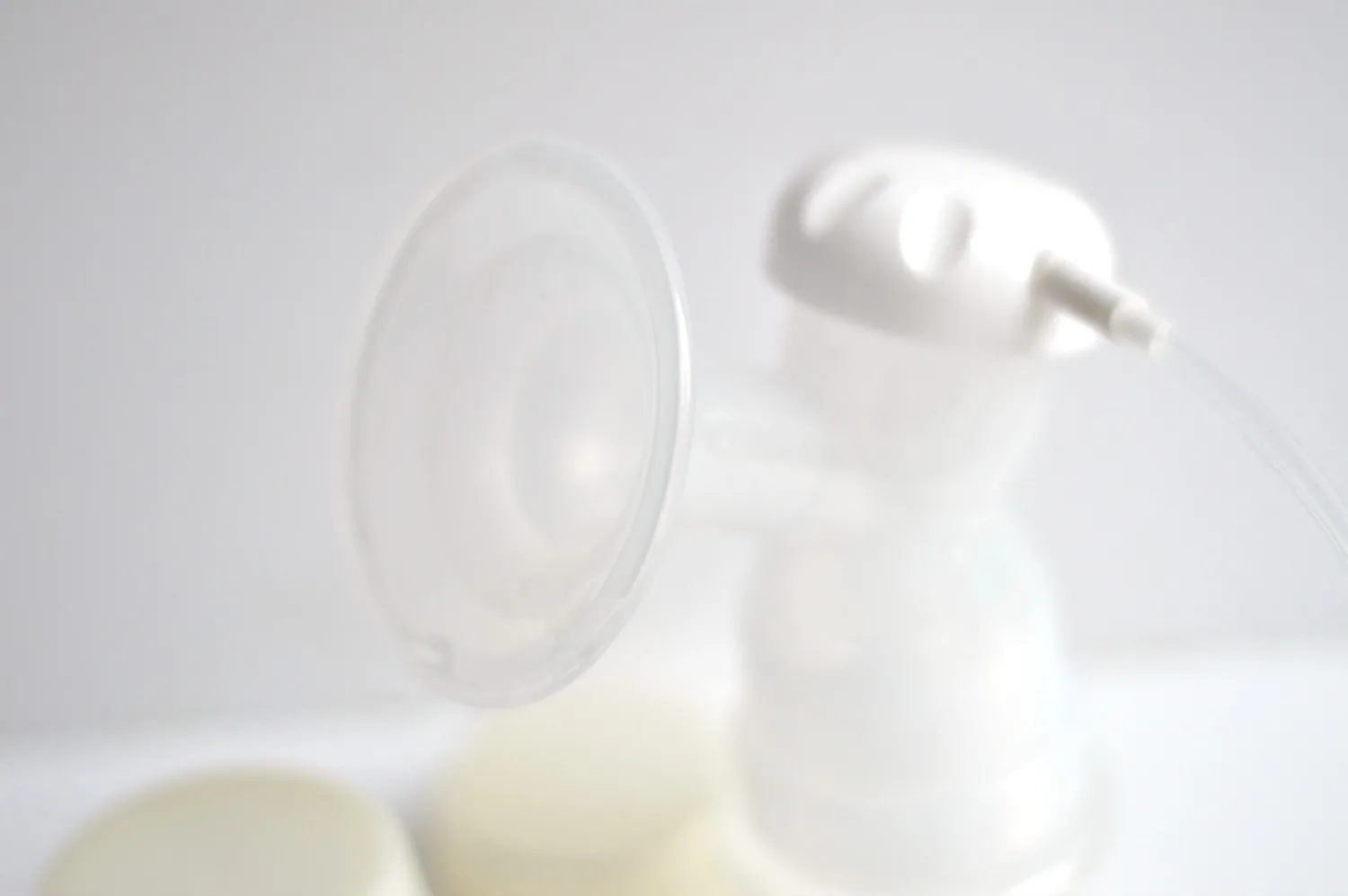 Breast pump