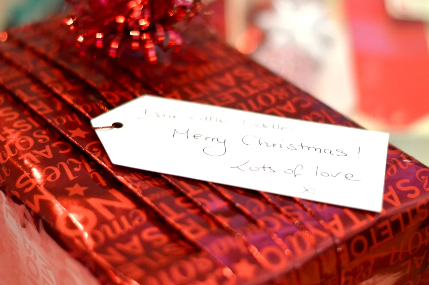 Pleated Wrapping Paper Effect