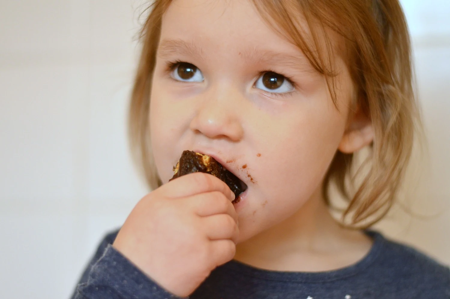 Yummy chocolate biscuit cake
