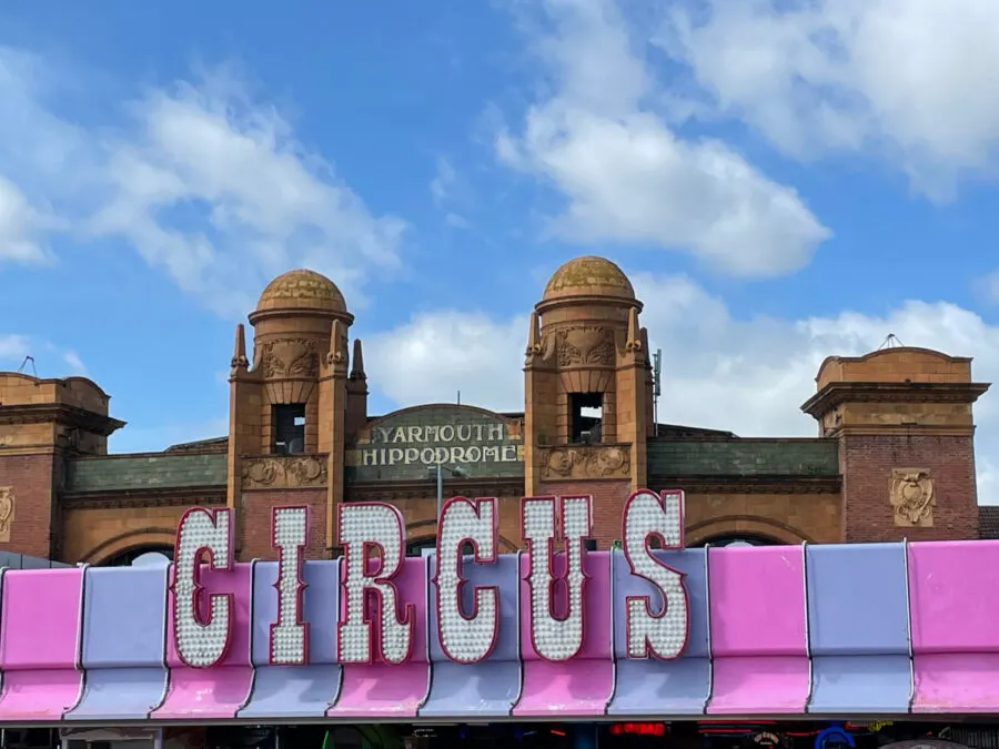 Hippodrome circus