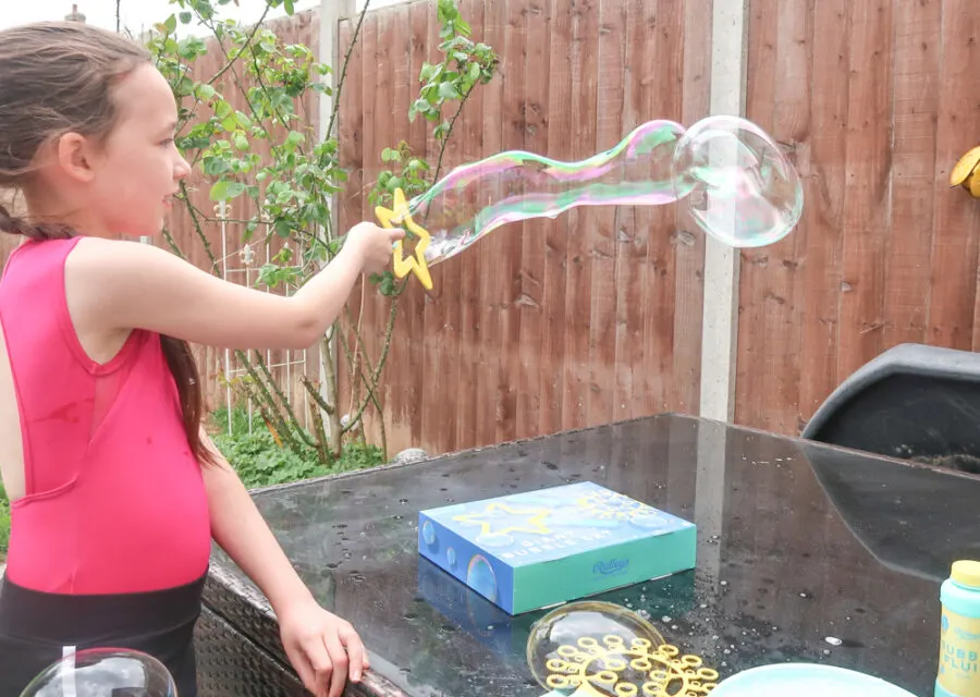 Giant bubbles