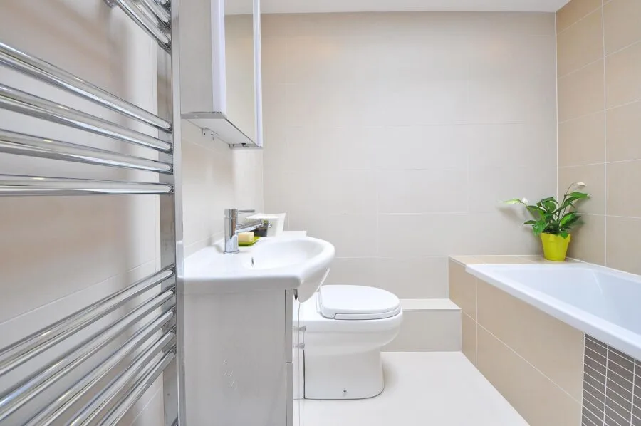 clean and tidy bathroom