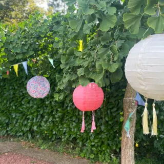 Garden solar light lanterns