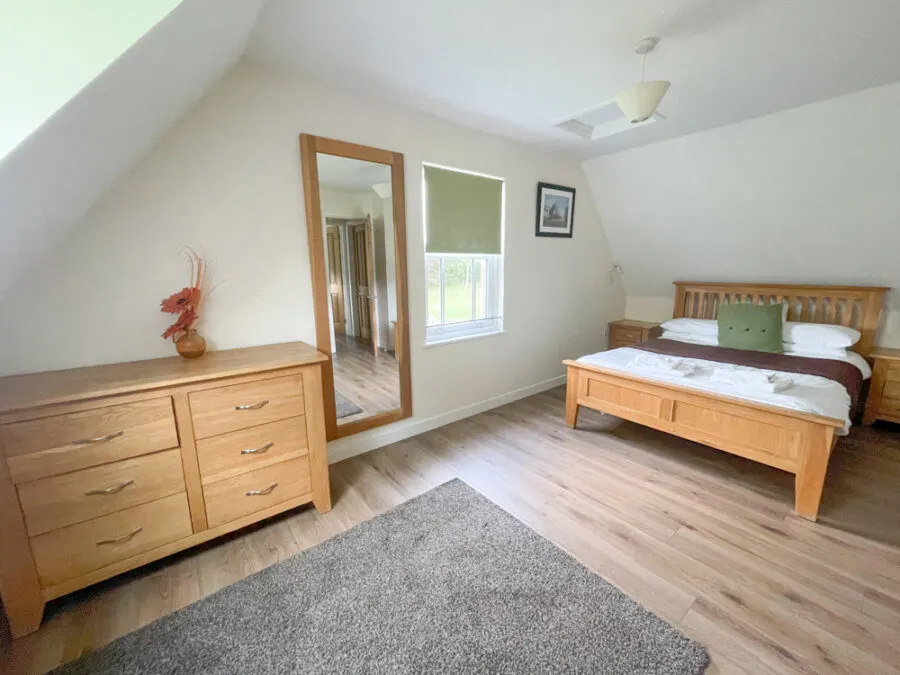 Winchester Lodge master bedroom