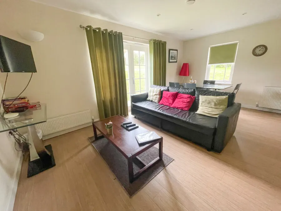 Winchester Lodge lounge