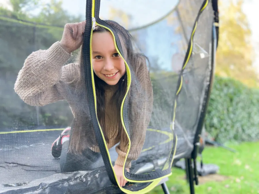 Rebo trampoline doorway