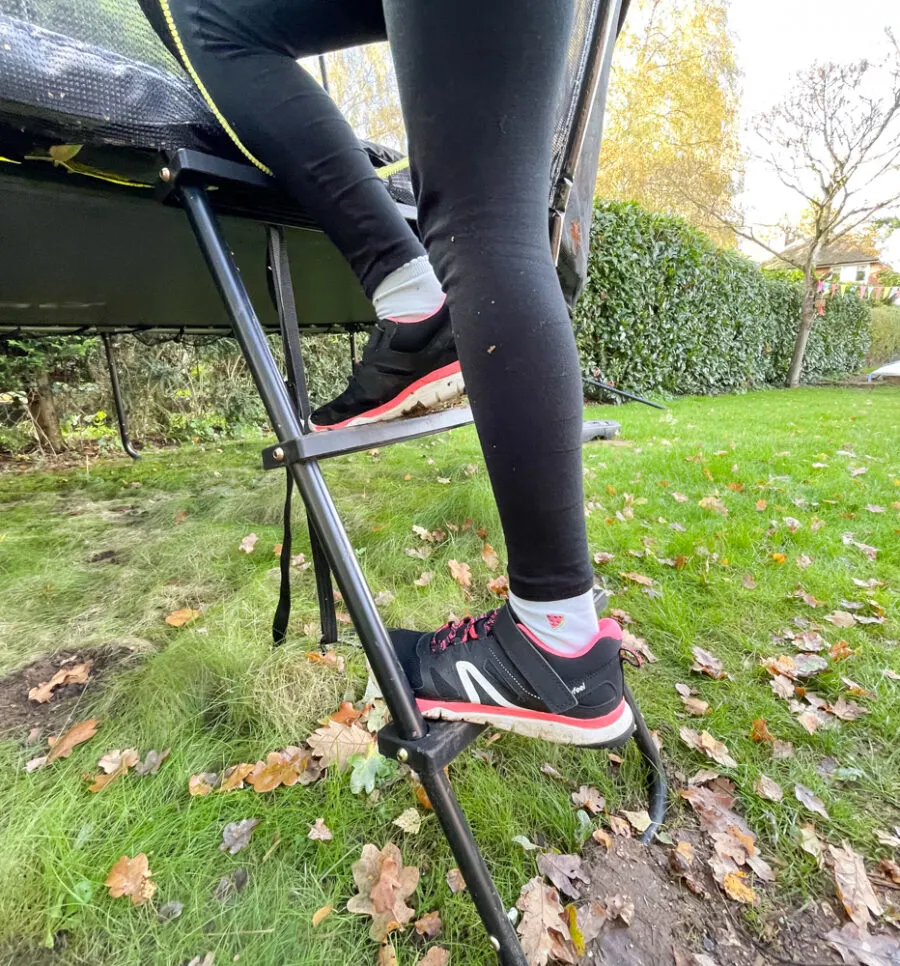 Climbing ladder to trampoline